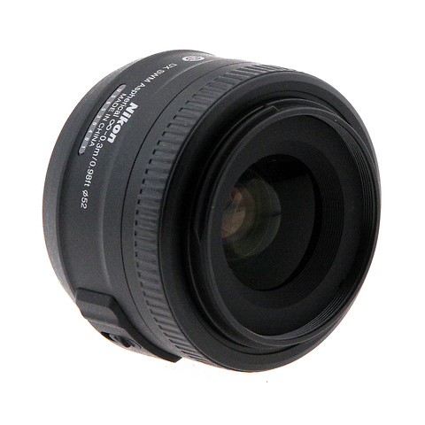 AF-S DX Nikkor 35mm f/1.8G Lens - Open Box Image 2