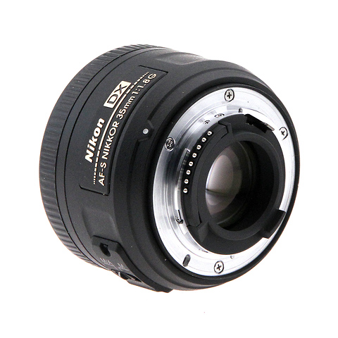AF-S DX Nikkor 35mm f/1.8G Lens - Open Box Image 3