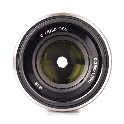 50mm f/1.8 AF E-Mount Lens (Silver) - Open Box Image 2