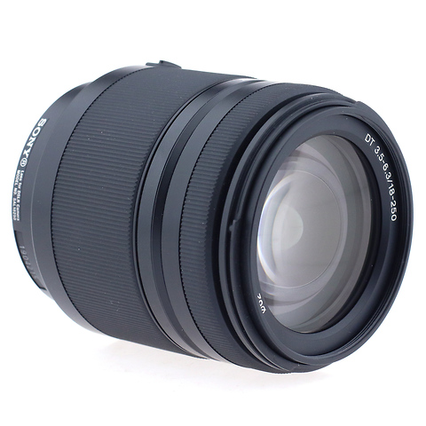 DT 18-250mm f/3.5-6.3 A-Mount Lens - Pre-Owned Image 0