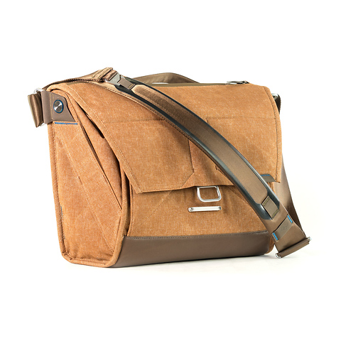13 In. Everyday Messenger (Heritage Tan) Image 1