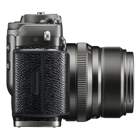 X-Pro2 Mirrorless Digital Camera with 23mm f/2 Lens (Graphite) Image 2