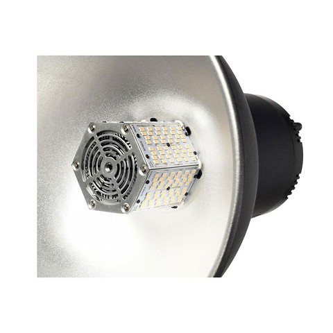Cine-Flood LED 1500W with 32 In. Octabox Image 7