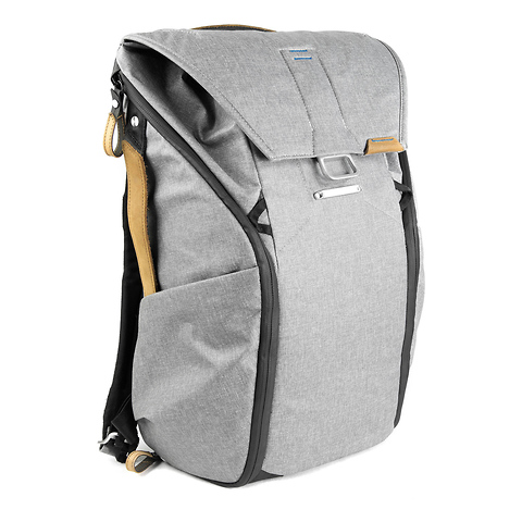 Everyday Backpack (20L, Ash) Image 0