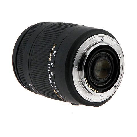 18-250mm F3.5-6.3 DC Macro HSM for Sony Alpha Cameras (Open Box) Image 2