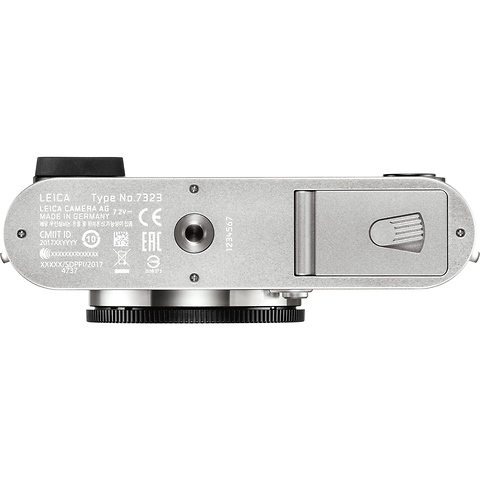 CL Mirrorless Digital Camera with 18mm Lens (Silver Anodized) Image 3