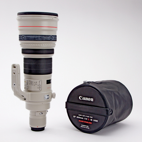 EF 600mm f/4 L IS USM Lens - Pre-Owned Image 1