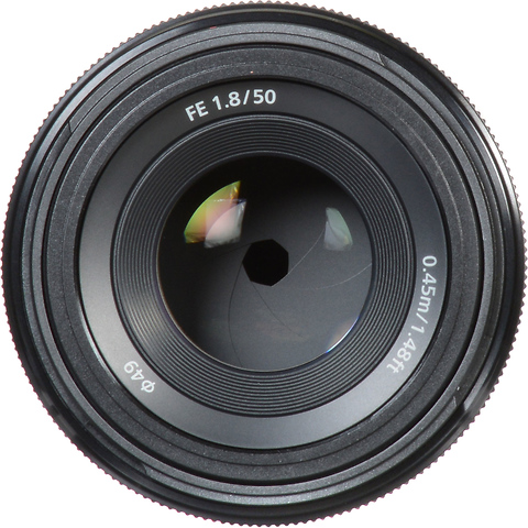 FE 50mm f/1.8 Lens Image 2