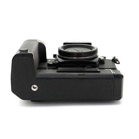 FA Camera with MD-15 Motor Drive (Black) - Pre-Owned Image 3
