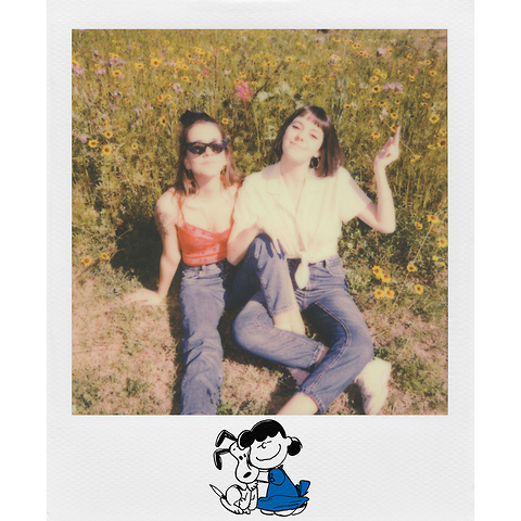 Color i-Type Instant Film (Peanuts Edition, 8 Exposures) Image 2