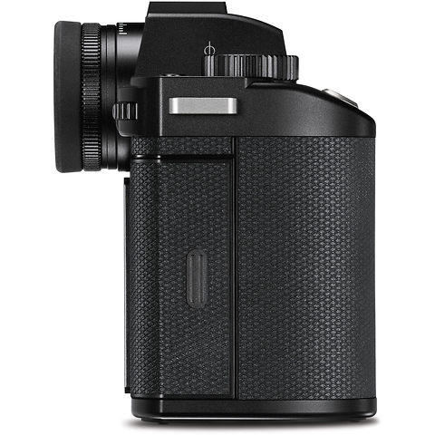 SL2-S Mirrorless Digital Camera with Vario-Elmarit-SL 24-70mm f/2.8 ASPH. Lens Image 3