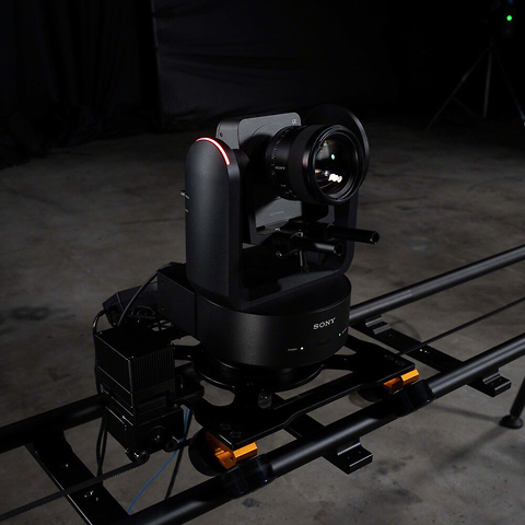 FR7 Cinema Line PTZ Camera Kit with 28-135mm Zoom Lens Image 4