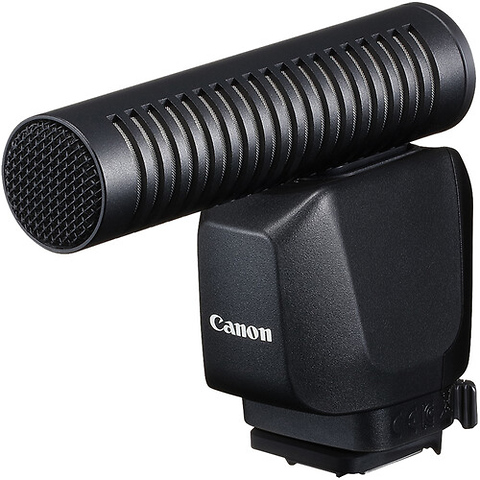 EOS R7 Mirrorless Camera w/ 18-45mm Lens Content Creator Kit (Open Box) Image 2