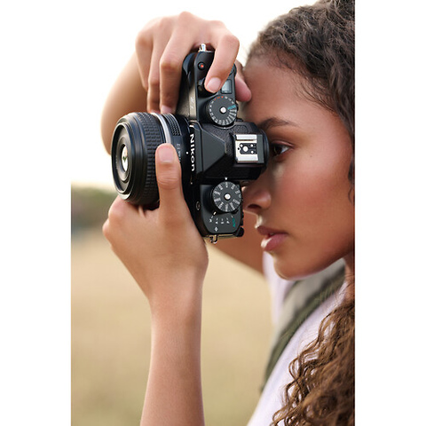 Z f Mirrorless Digital Camera with 40mm Lens Image 9