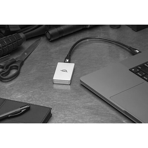 2TB Envoy USB 3.2 Gen 2 Portable NVMe SSD Image 5