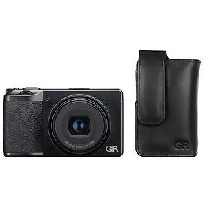 GR IIIx HDF Digital Camera with GC-11 Soft Case