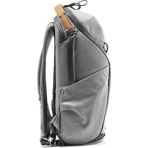 Everyday Backpack Zip (Ash, 15L) Image 4
