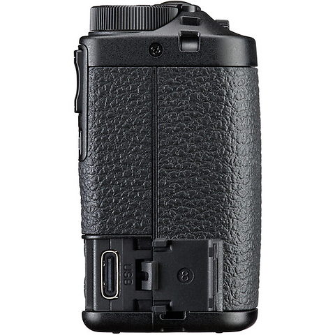 GR IV Monochrome Digital Camera Image 5