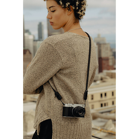Form Rope Camera Strap (Black, 30.9 in.) Image 4