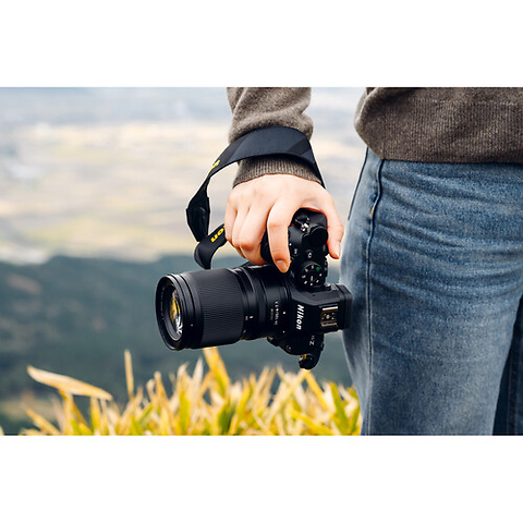 NIKKOR Z 24-105mm f/4-7.1 Lens Image 8