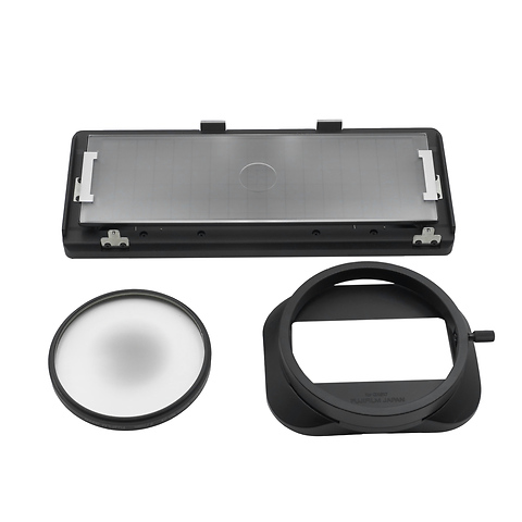 GX617 Professional w/105mm f/8 w/Filter, Finder & Focusing Screen Kit- Pre-Owned Image 3