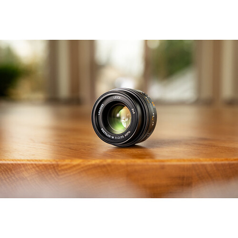 Noctilux-M 35mm f/1.2 ASPH. Lens (Black) Image 3