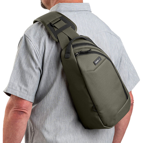 TurnStyle Sling (Greenway, 8L) Image 4