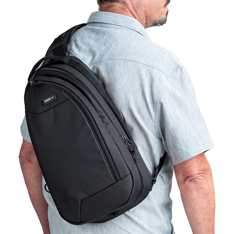 TurnStyle Sling (Asphalt Black, 11L) Image 4