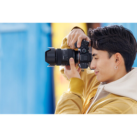 35-100mm f/2.8 Di III VXD Lens for Sony E Image 9