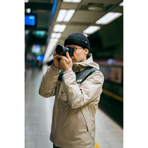 15mm f/1.4 DC Contemporary Lens for Sony E Image 5