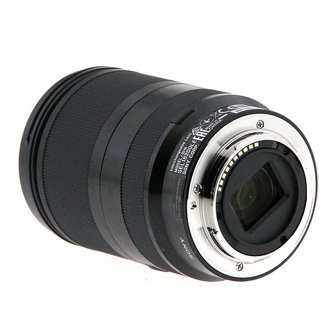 18-200mm f/3.5-6.3 OSS LE Lens for NEX Cameras - Open Box Image 3
