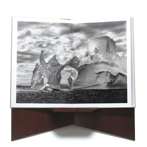 Salgado's Masterpiece GENESIS - Earth Eternal - Hardcover Book Image 1