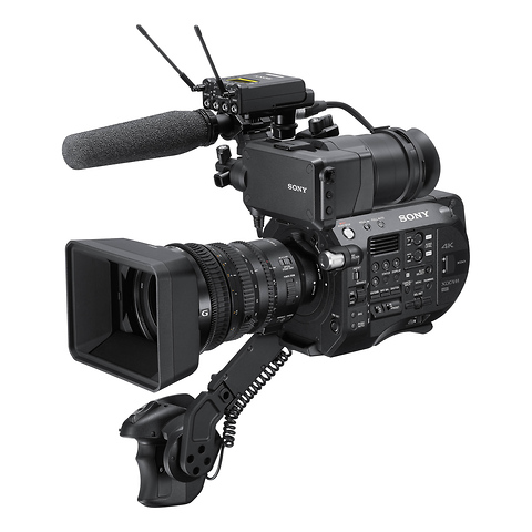 PXW-FS7M2 4K XDCAM Super 35 Camcorder Kit with 18-110mm Zoom Lens Image 2