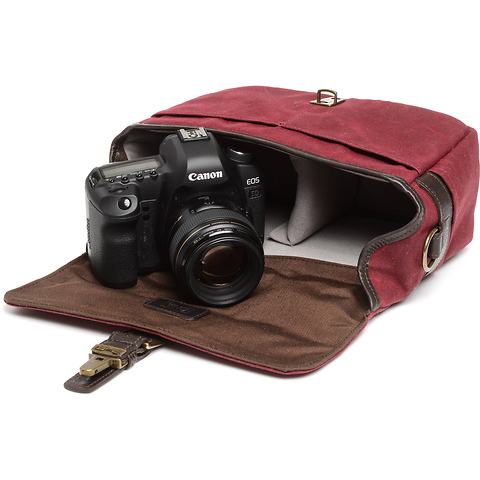 The Bowery Camera Bag (Canvas, Crimson) Image 4
