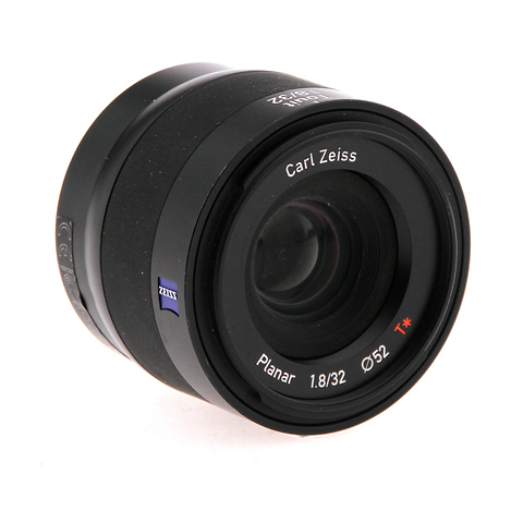 Touit 32mm f/1.8 Lens - Sony E-Mount (Open Box) Image 2