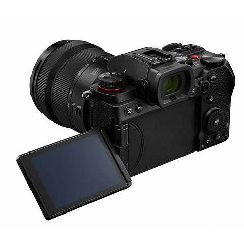 Lumix DC-S5 Mirrorless Digital Camera with 20-60mm Lens and Lumix S 85mm f/1.8 Lens Image 3