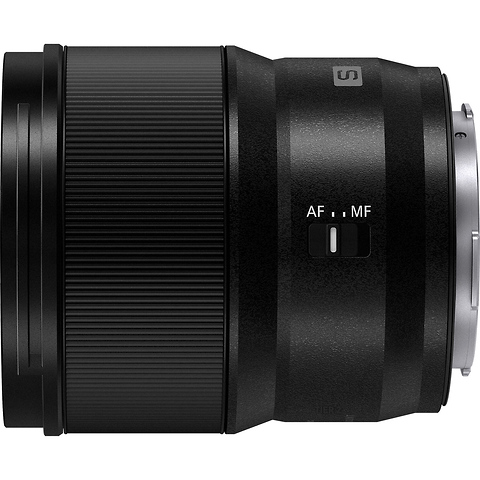 Lumix S 35mm f/1.8 Lens Image 3