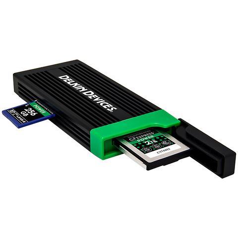 USB 3.2 CFexpress Type B Card and SD UHS-II Memory Card Reader Image 2