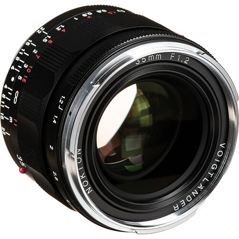 Nokton 35mm f/1.2 Aspherical III Lens Image 3