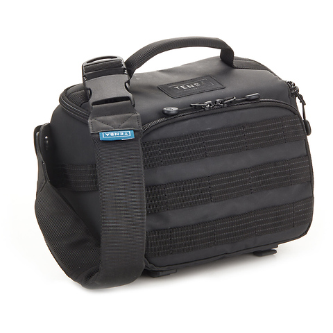 AXIS V2 Sling Bag (Black, 4L) Image 0
