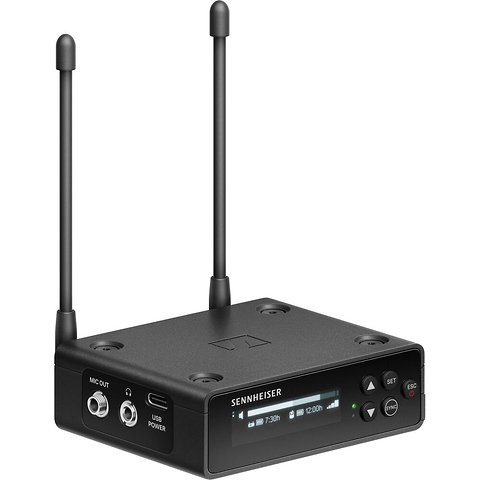 EW-DP 835 SET Camera-Mount Digital Wireless Handheld Microphone System (Q1-6: 470 to 526 MHz) Image 1