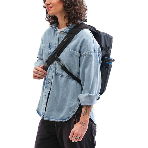 Solstice V2 Sling Bag (Black, 16L) Image 7