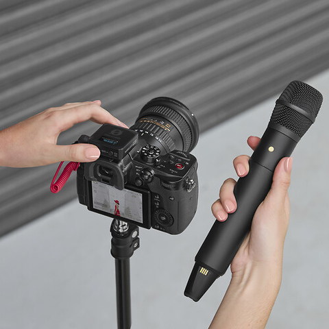 Interview PRO Wireless Handheld Condenser Microphone Image 9