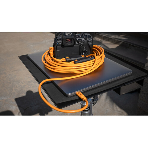 TetherPro USB-C Straight to Right-Angled Cable (31 ft., High Visibility Orange) Image 7