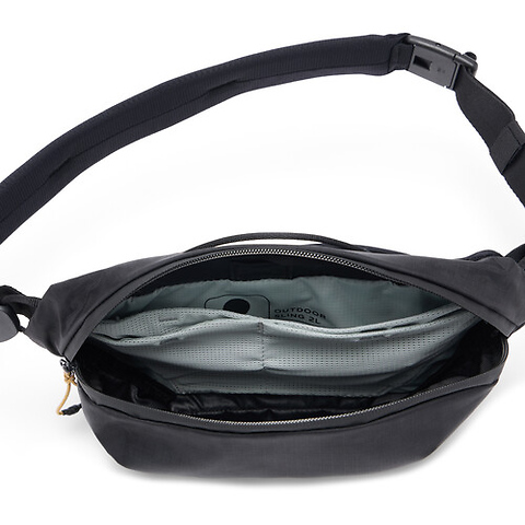 Outdoor Sling (Black, 2L) Image 2