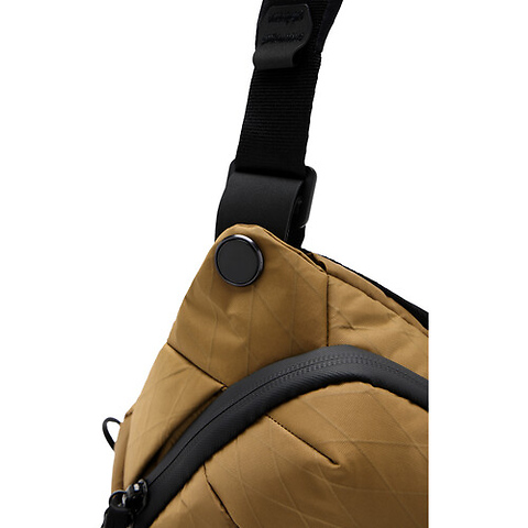 Everyday Sling v2 (Coyote, 6L) Image 5