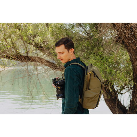 Everyday Backpack (Kelp, 20L) Image 8