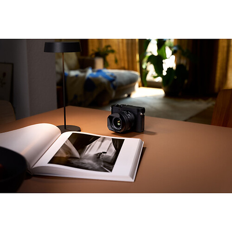 Q3 Monochrom Digital Camera Image 10