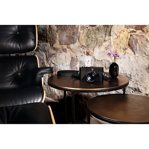 M EV1 Mirrorless Digital Camera Image 7