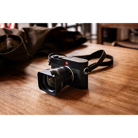 M EV1 Mirrorless Digital Camera Image 8